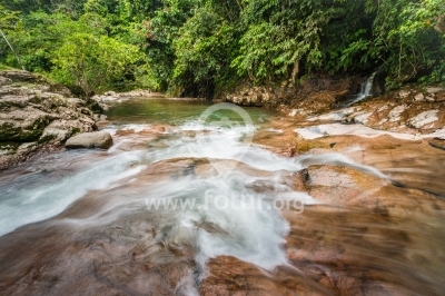 Hermoso río en Caquetá, Colombia