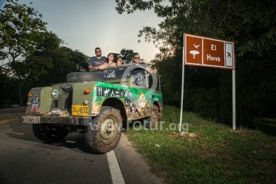 Land Rover que te lleva a El Horeb, Caquetá