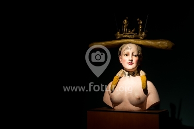 Busto Retrospectivo de Mujer de Salvador Dalí